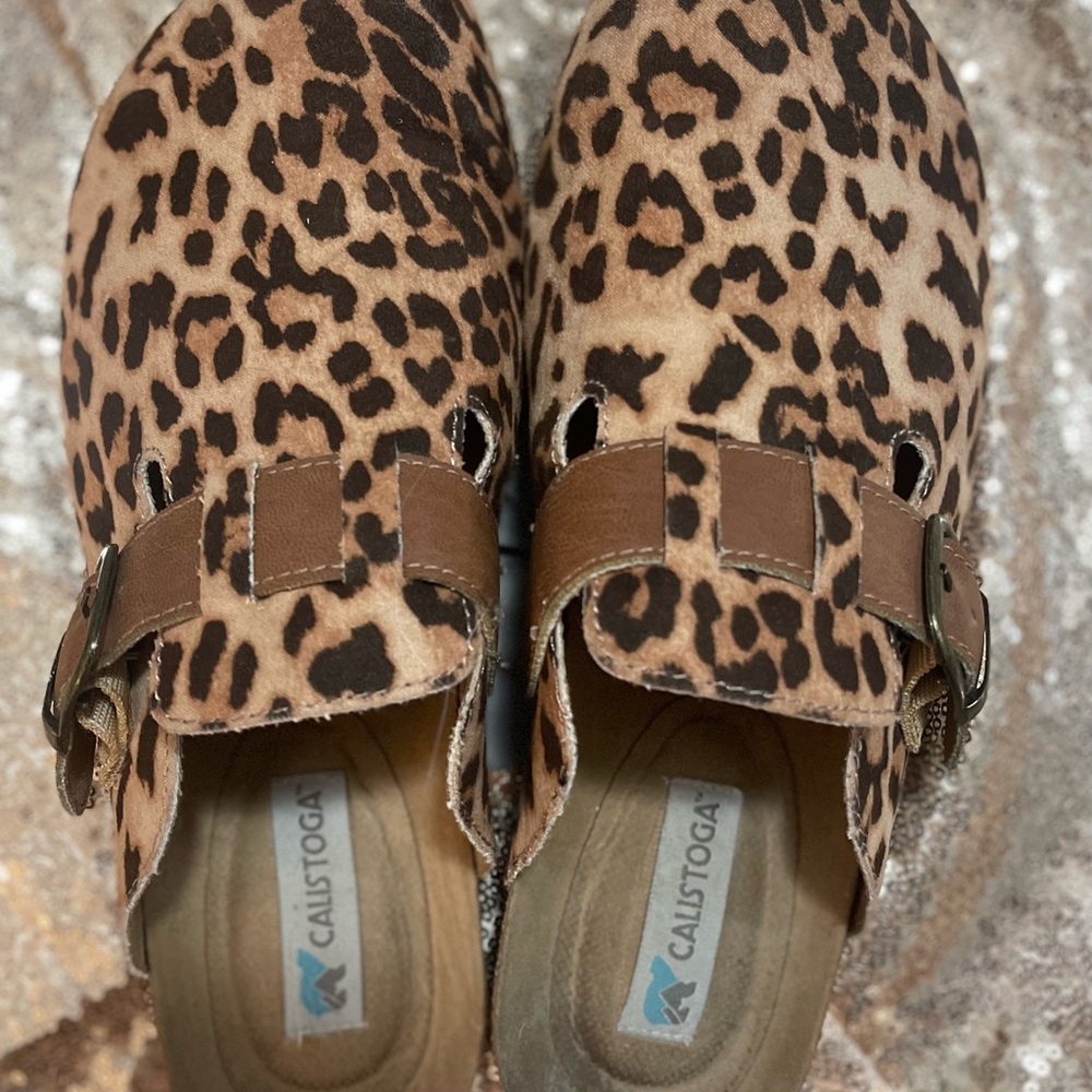 Calistoga Leopard Print Clogs